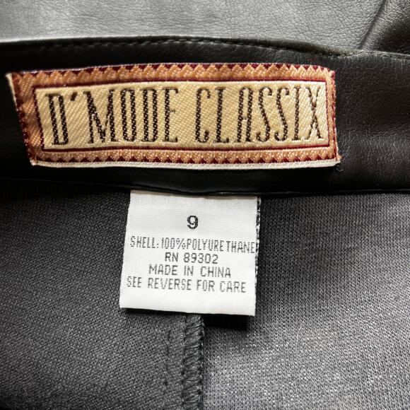 D'Mode Classix Black Pleather Skort Juniors 9 - Picture 5 of 6